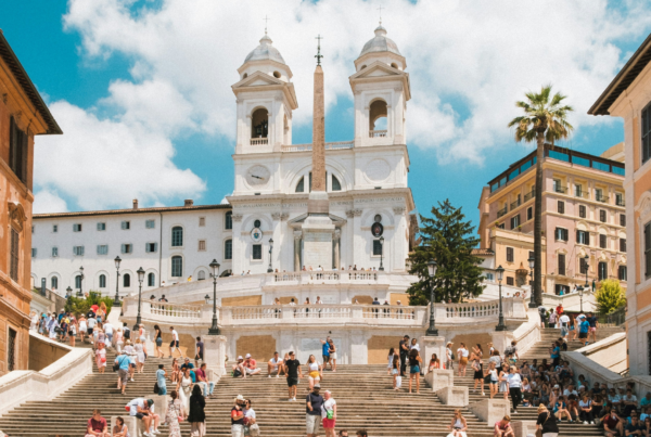 latin american tourism trends in europe 2026 - a view of Piazza di spagna