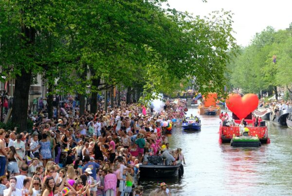 Pride parade in Amsterdam - report on travel impact